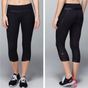 Lululemon Black Chase Me Crop Pants 6